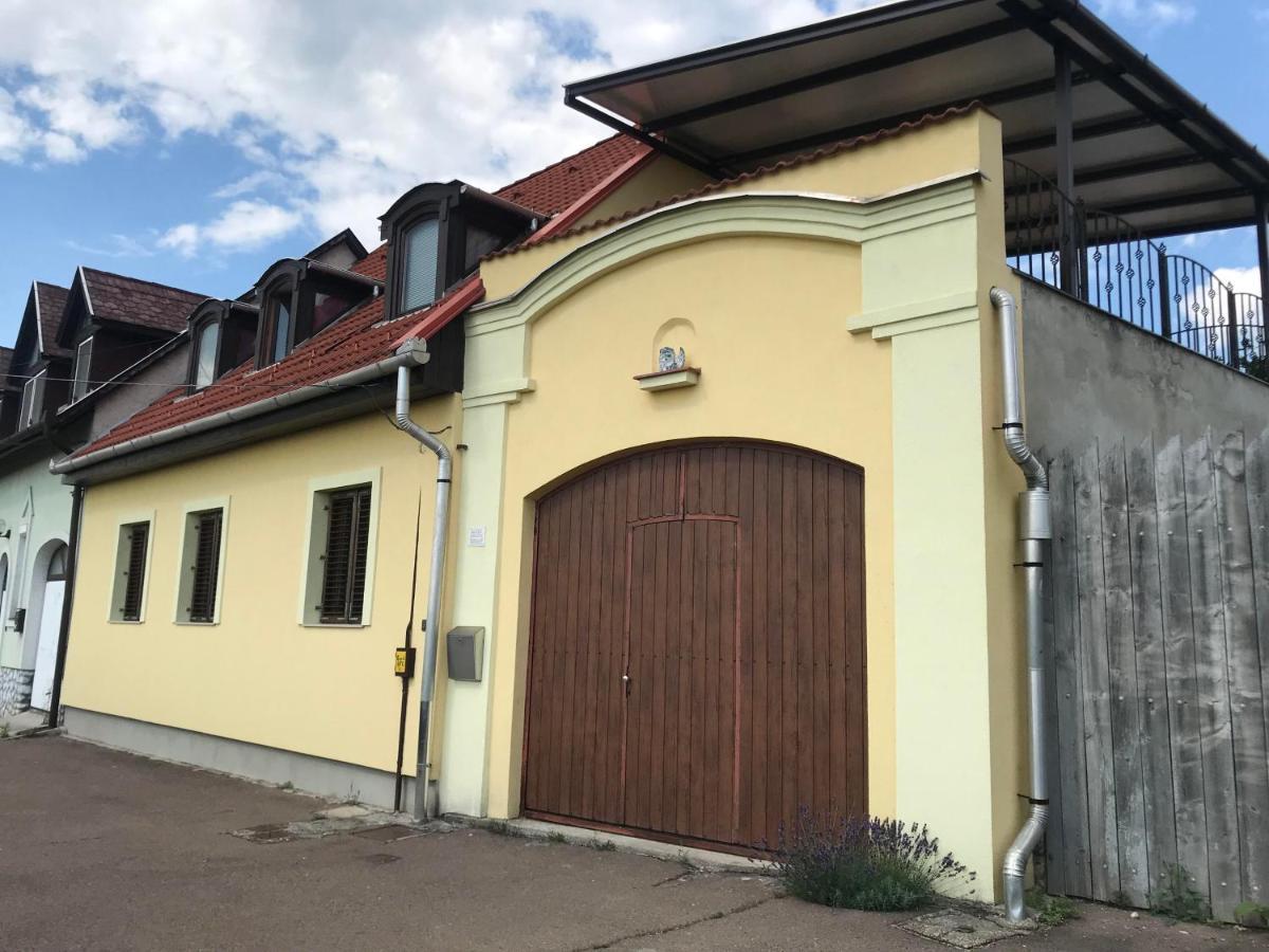 Kiralyszeke Apartman Έγκερ Εξωτερικό φωτογραφία